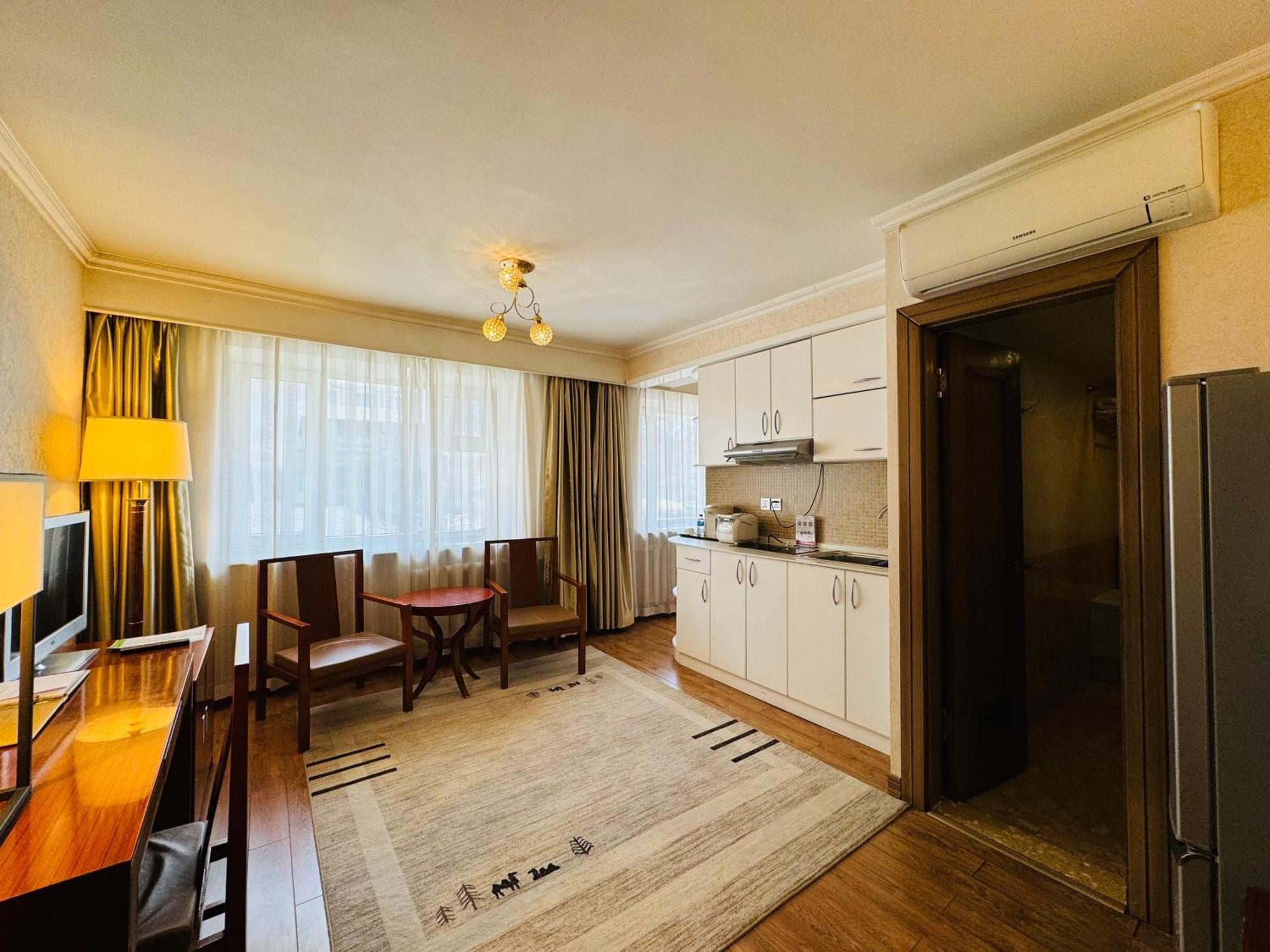 Flower Hotel Улан-Батор Екстер'єр фото