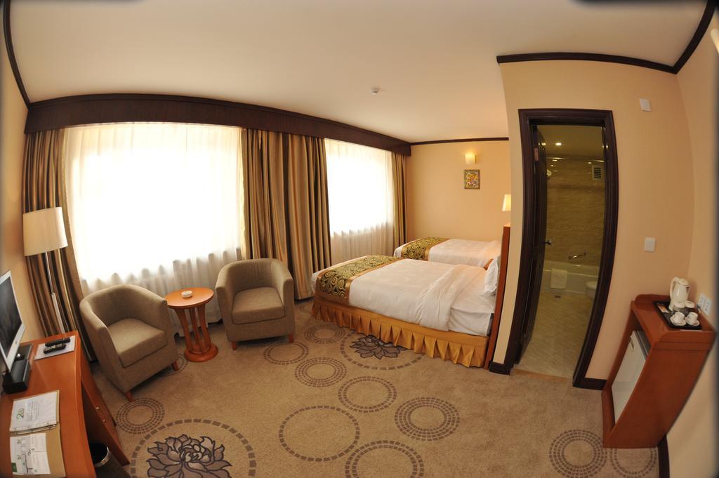 Flower Hotel Улан-Батор Екстер'єр фото
